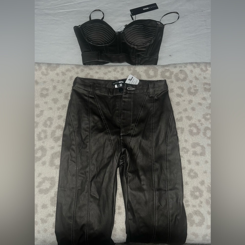 NWT set “bronze”